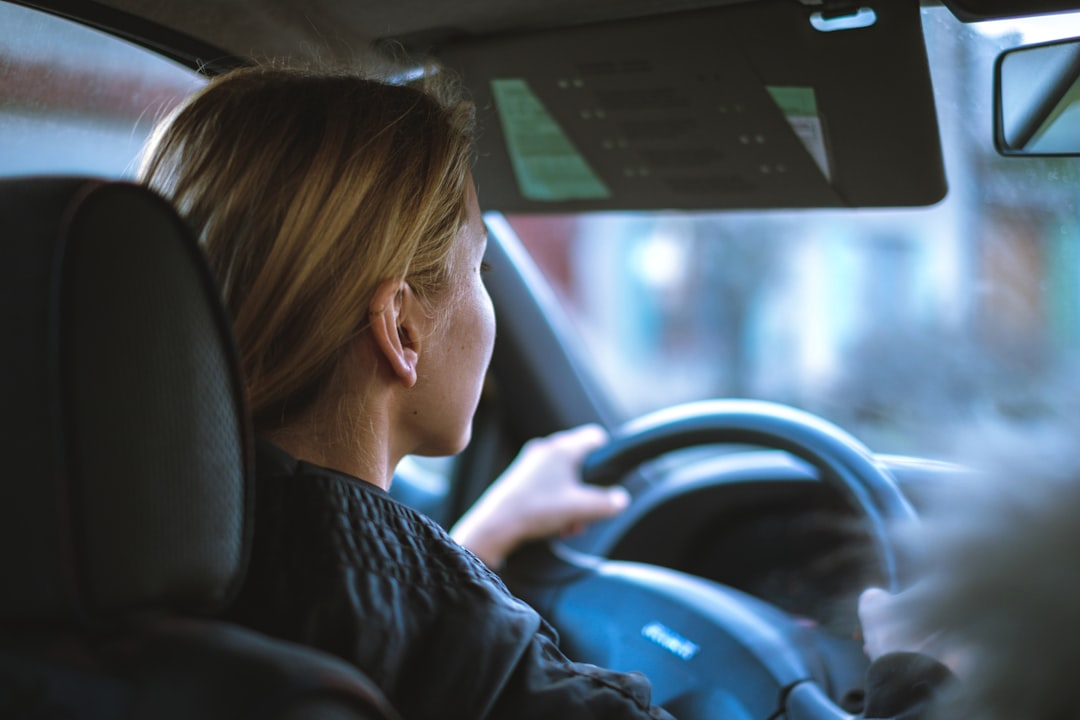 Fahrschüler im Auto