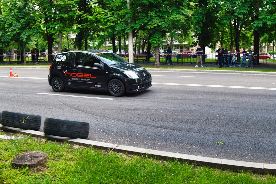 Modernes Fahrschulauto